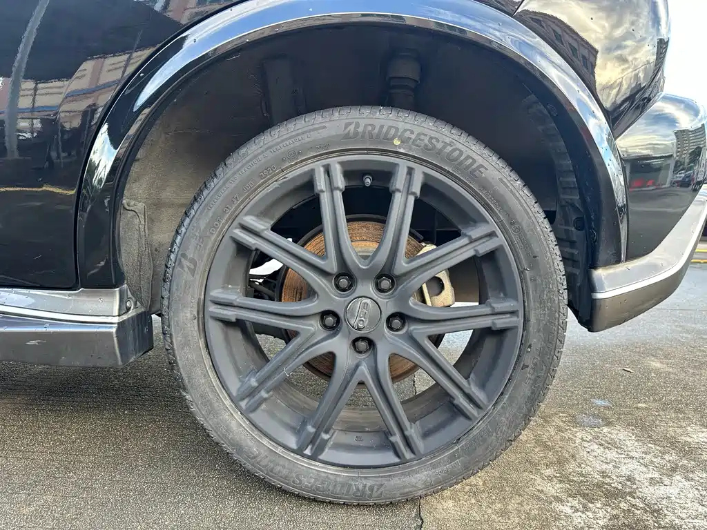 INFINITI ESQ 2018