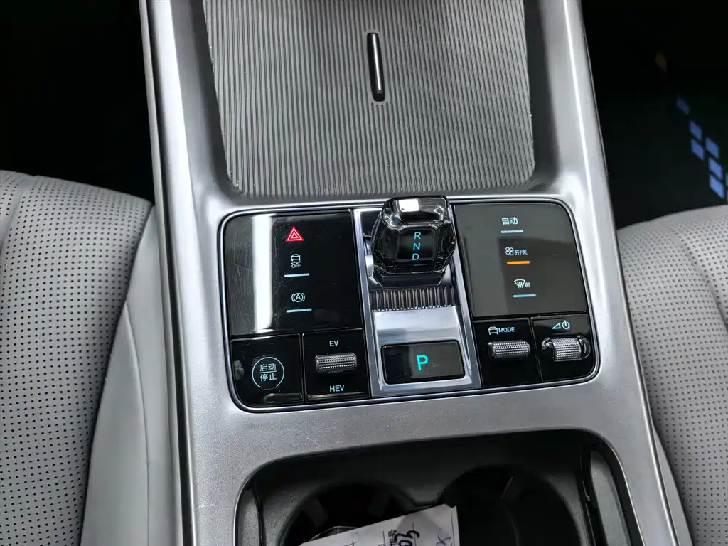 BYD SEAL 07 DM-I 2025