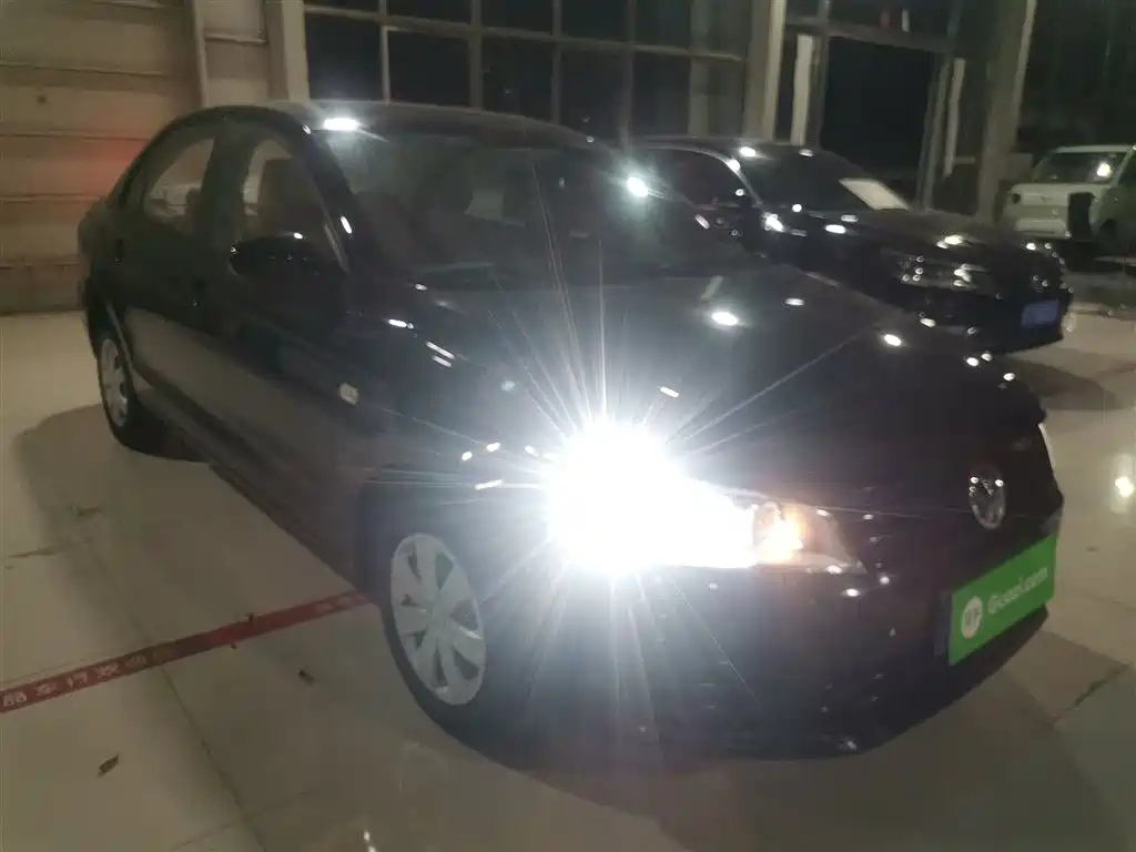 VOLKSWAGEN JETTA 2016