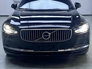 VOLVO S90 2022