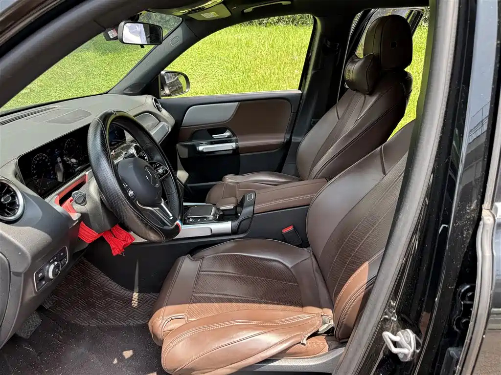 MERCEDES BENZ GLB 2021