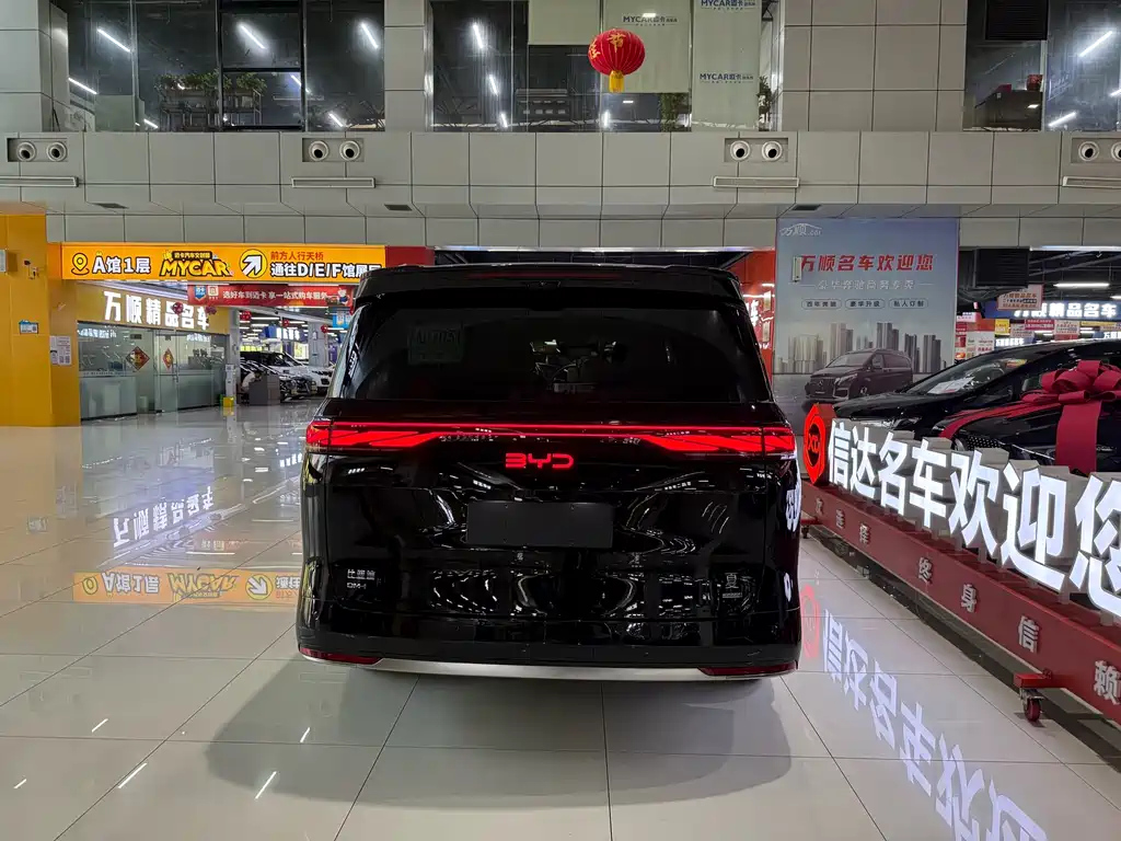 BYD XIA 2025