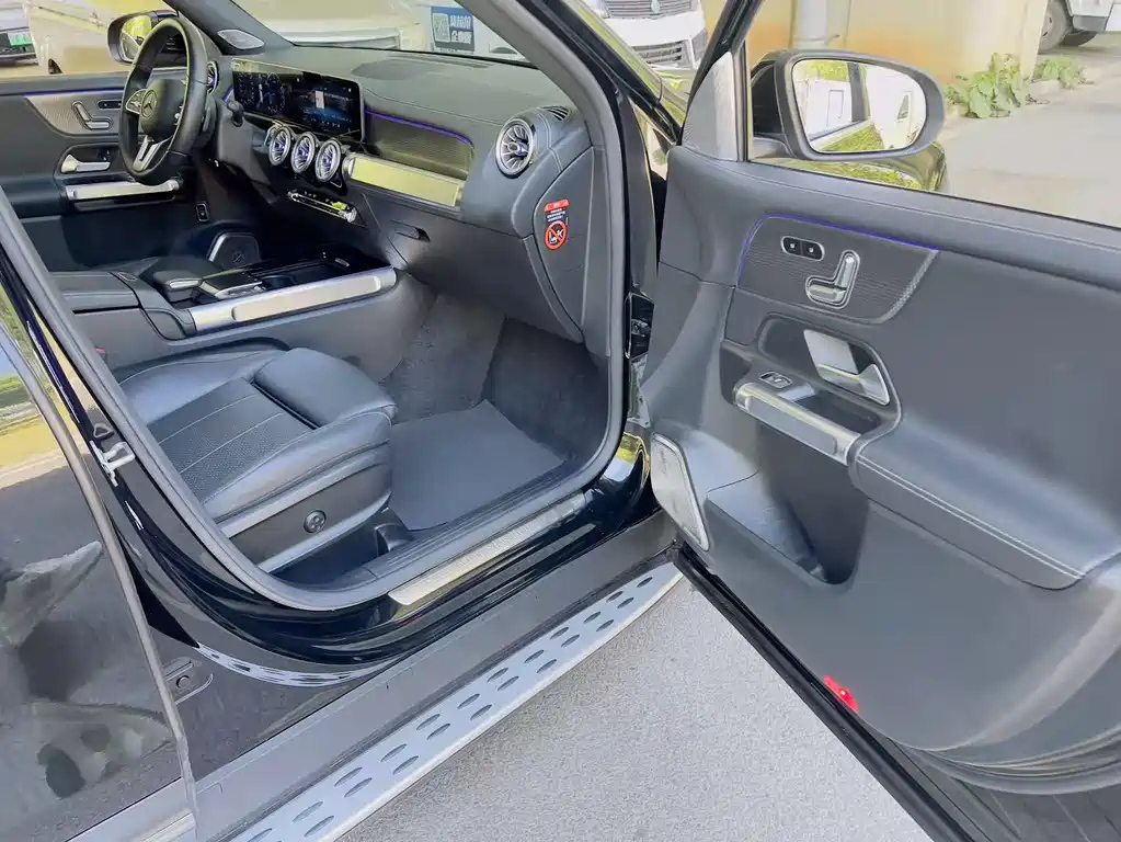 MERCEDES BENZ GLB 2020