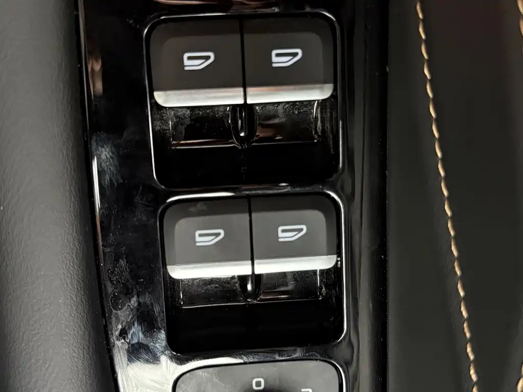 GEELY AUTO MONJARO 2025