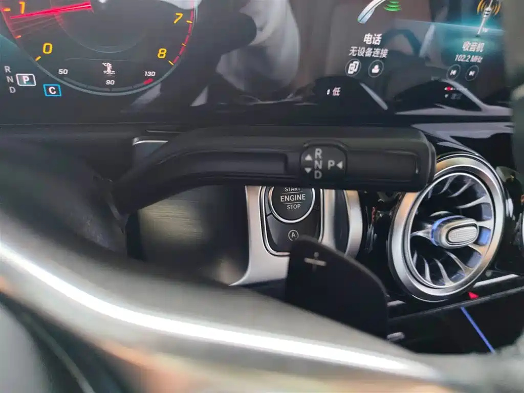 MERCEDES BENZ GLB 2021