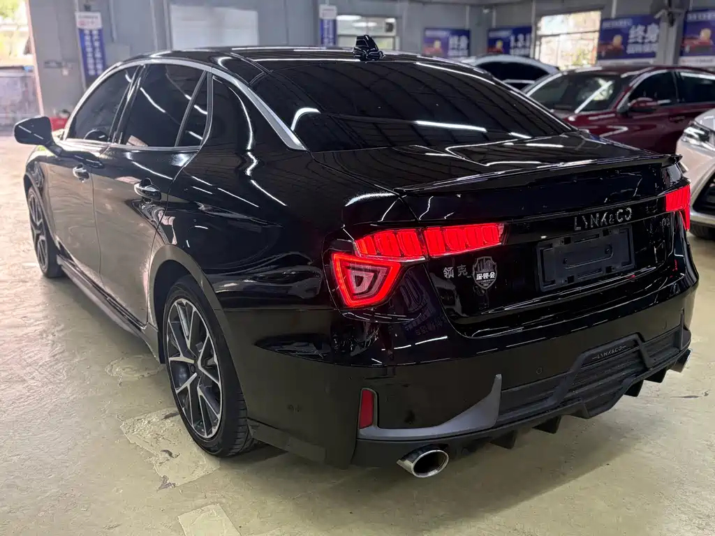 LYNK&CO 03 2019