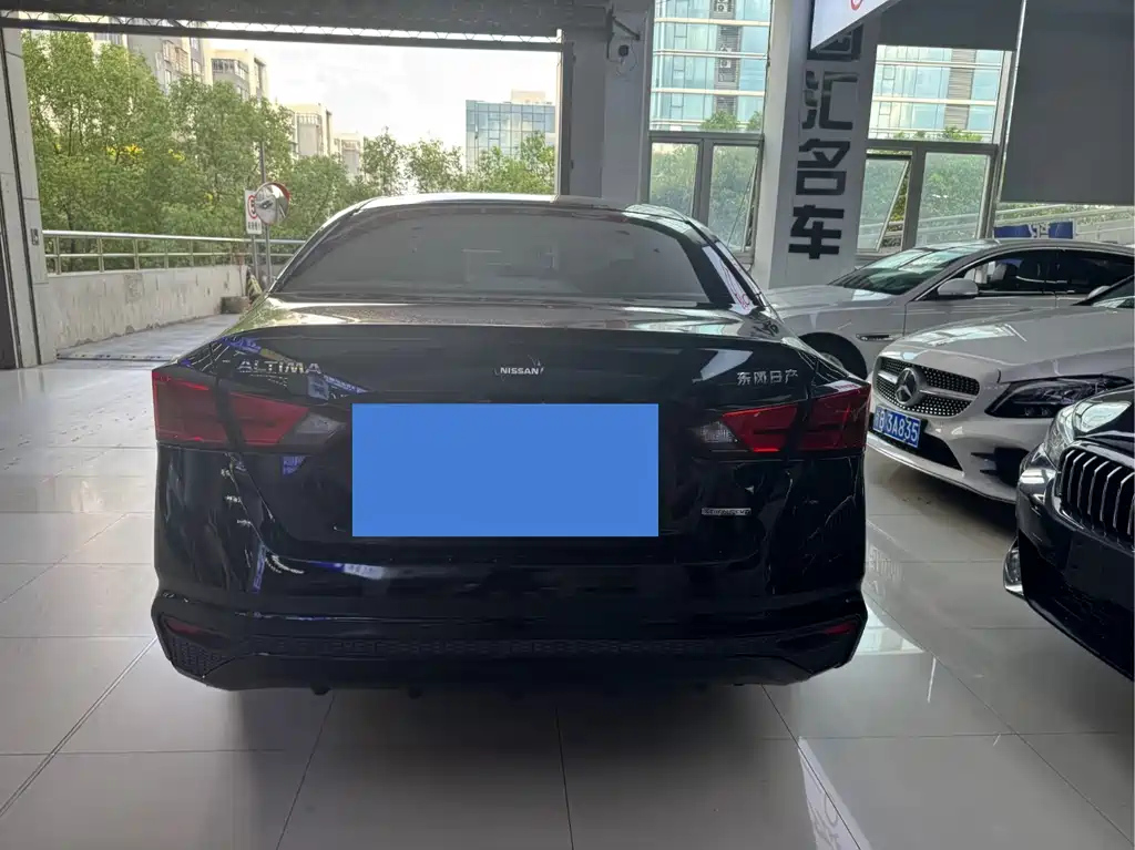 NISSAN TEANA 2021