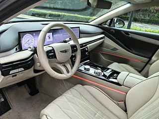 GENESIS G80  2024 YEAR 2.5T  DELUXE EDITION 2024