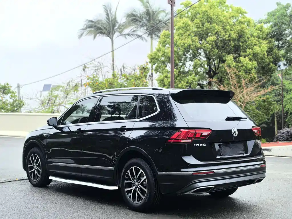 VOLKSWAGEN TIGUAN L 2018