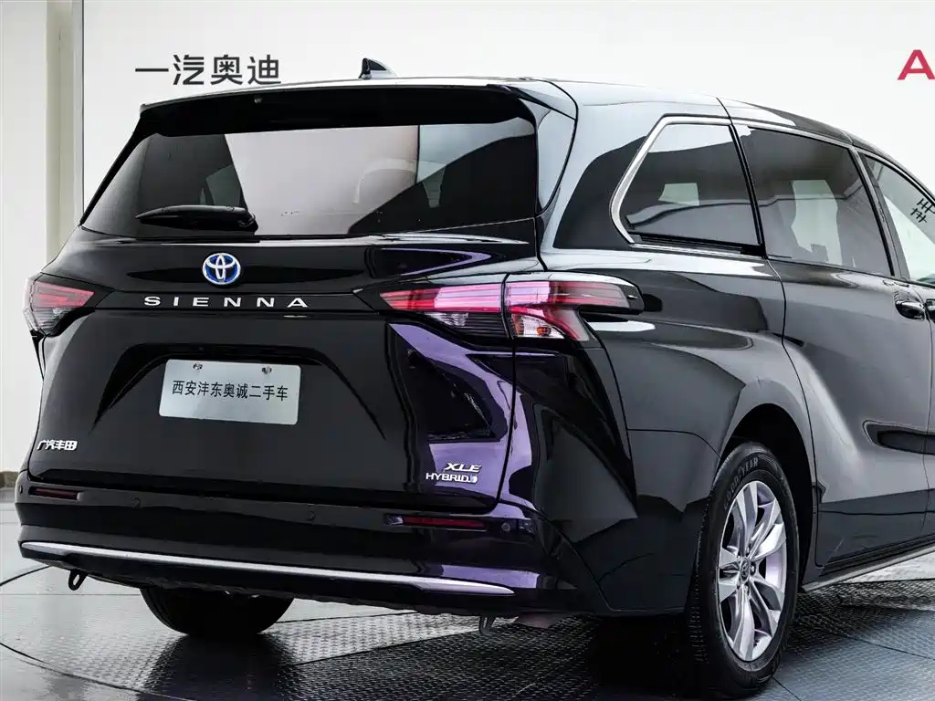 TOYOTA SIENNA SIENNA 2023