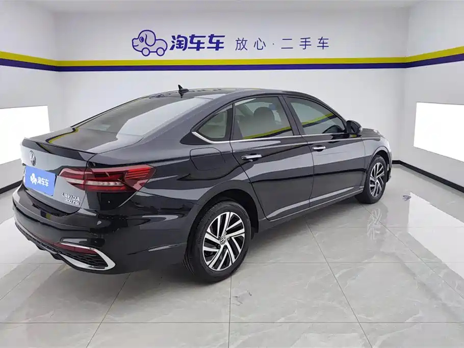 VOLKSWAGEN LAVIDA 2024