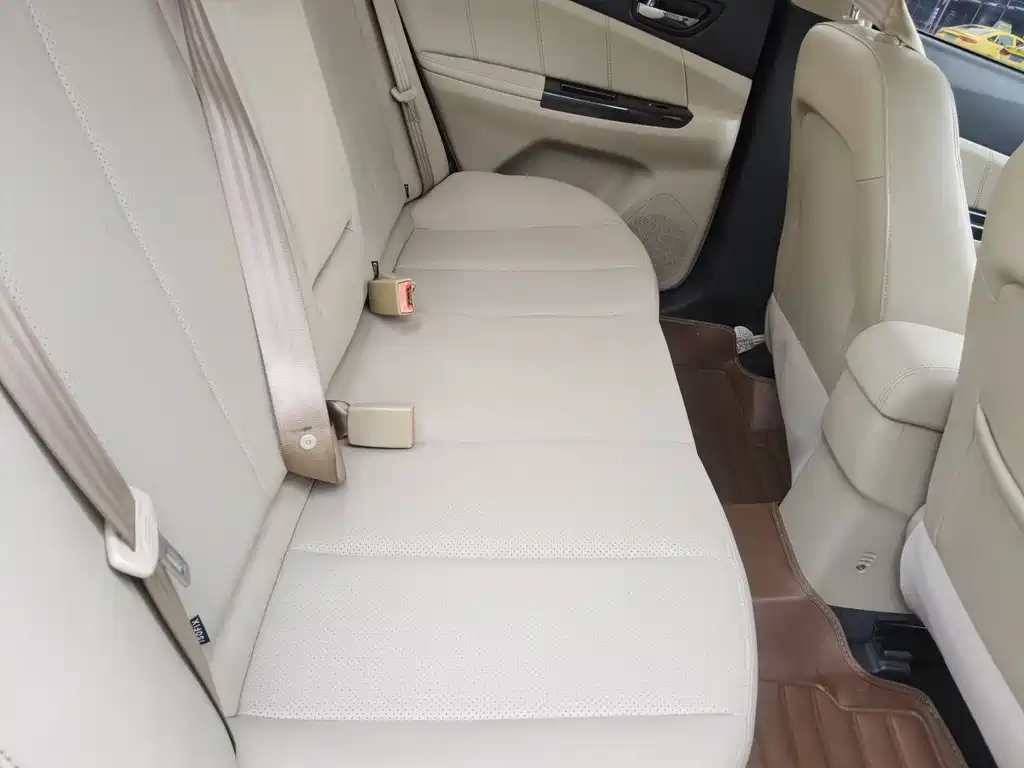 CHANGAN EADO 2014
