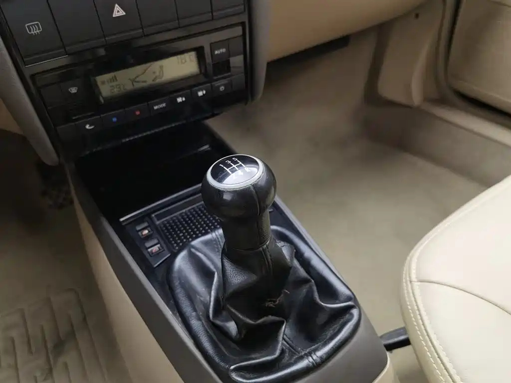 VOLKSWAGEN SANTANA 志俊 2008