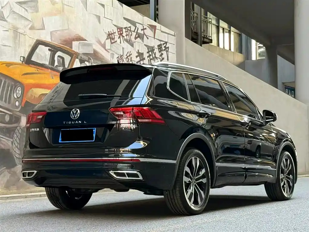 VOLKSWAGEN TIGUAN L 2024
