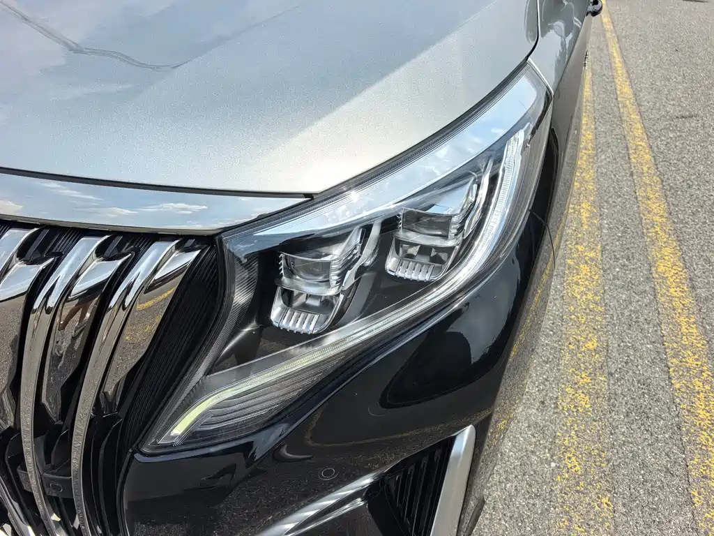 TRUMPCHI M8 2022