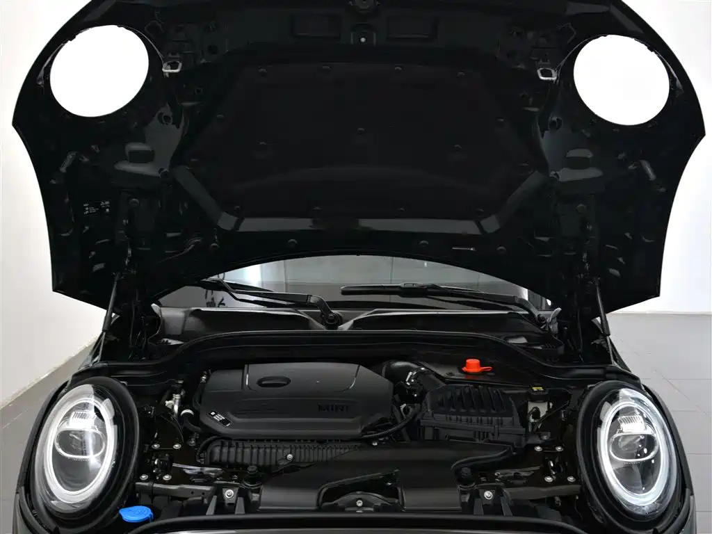 MINI JCW 2021