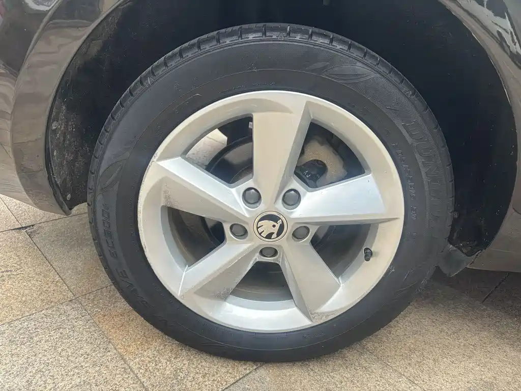 SKODA OCTAVIA 2015