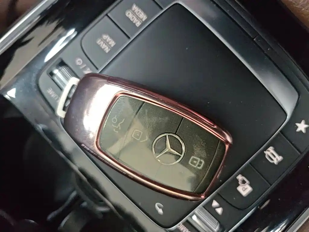 MERCEDES BENZ GLB 2021