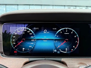 MERCEDES BENZ E-CLASS  2022 YEAR E 260 L 2022