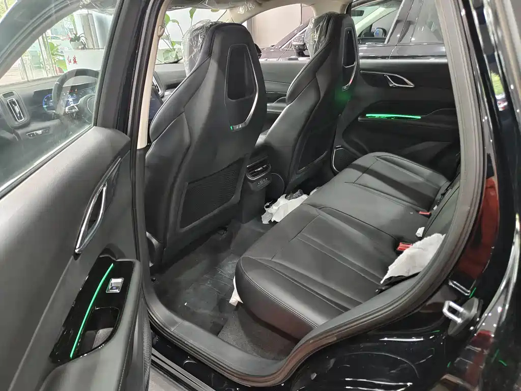 HONGQI HS3 PHEV 2025