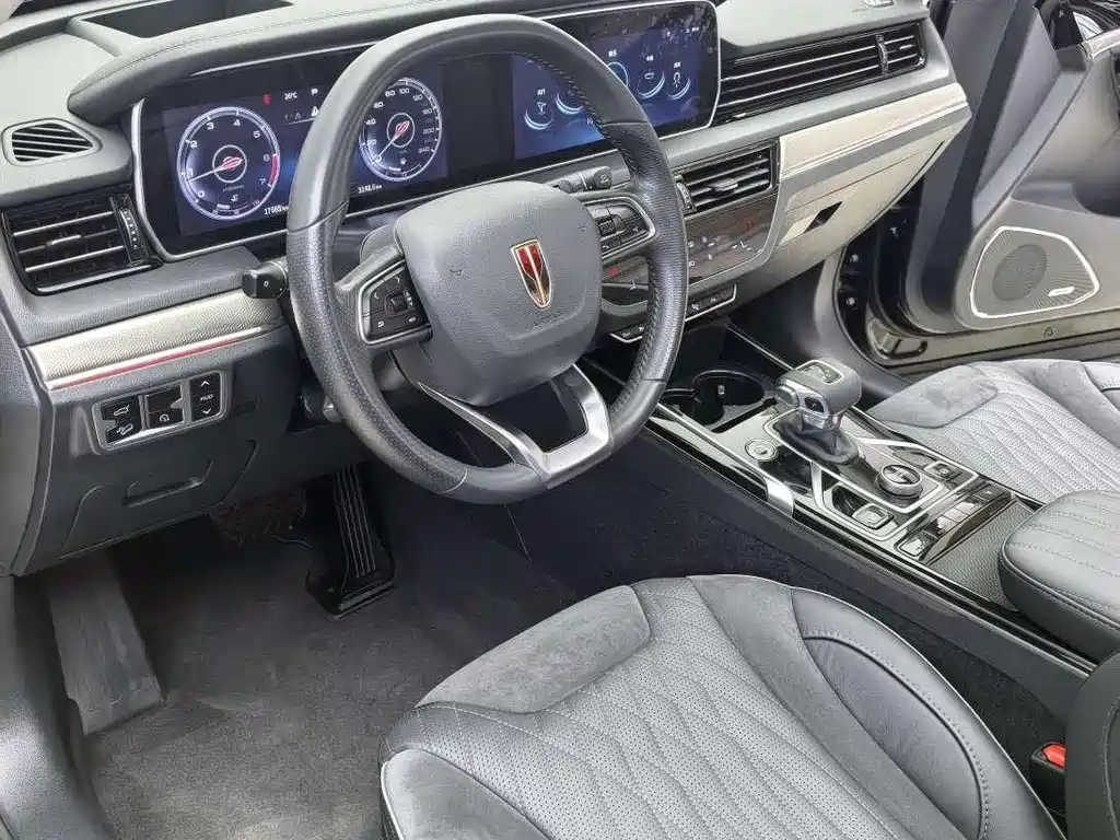 HONGQI HS5 2022