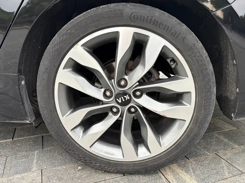 KIA K5 2015