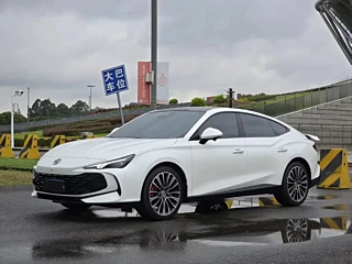 Заказать MG MG7