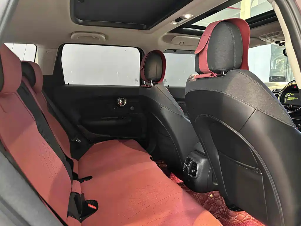MINI CLUBMAN 2016