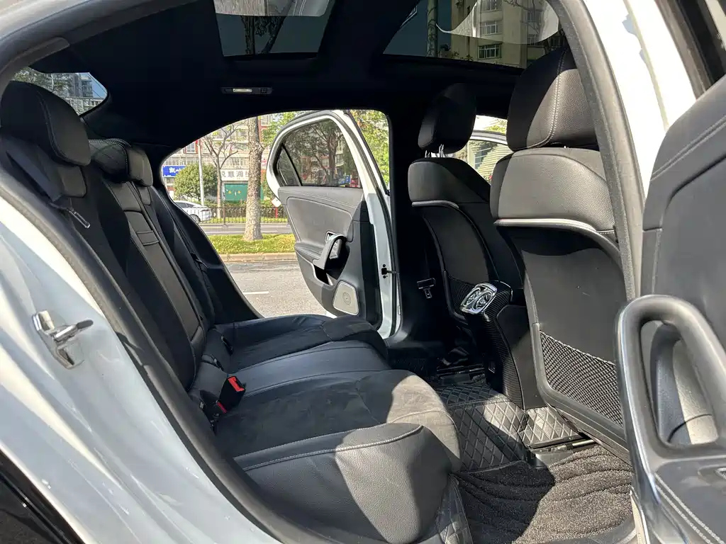 MERCEDES BENZ A-CLASS 2021