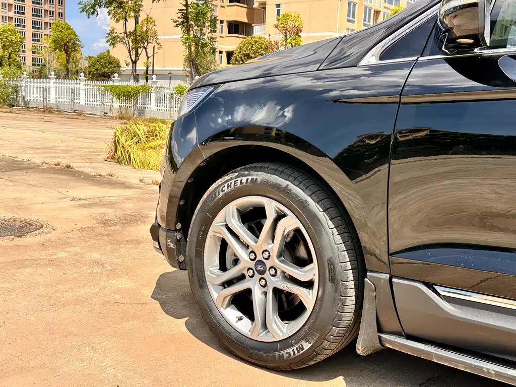 FORD EDGE 2018