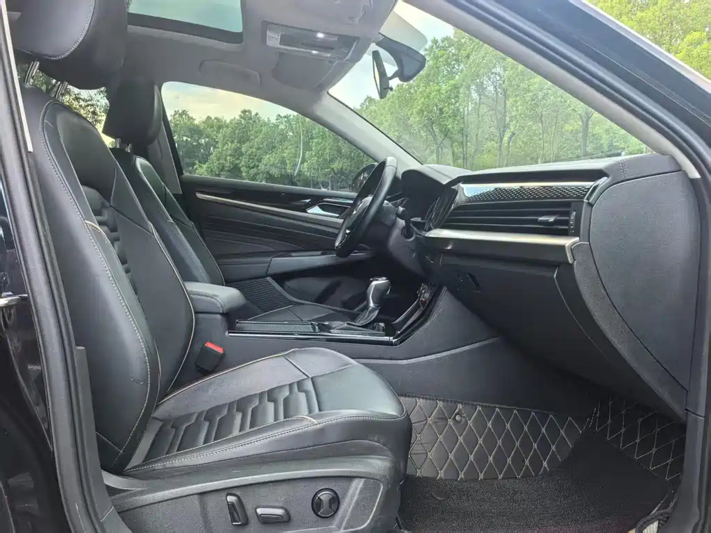 VOLKSWAGEN PASSAT 2021