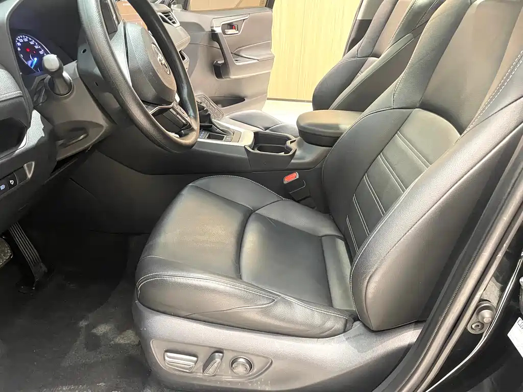 TOYOTA WILDLANDER 2020