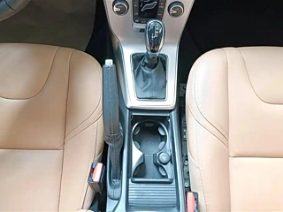 VOLVO V40  2019 YEAR T3  ELEGANT EDITION 2019
