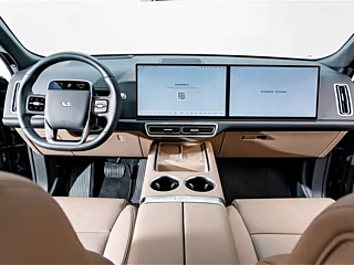 LI AUTO L8  2025 YEAR MAX INTELLIGENT  EDITION 2025