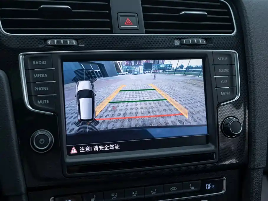 VOLKSWAGEN GOLF GTI 2016