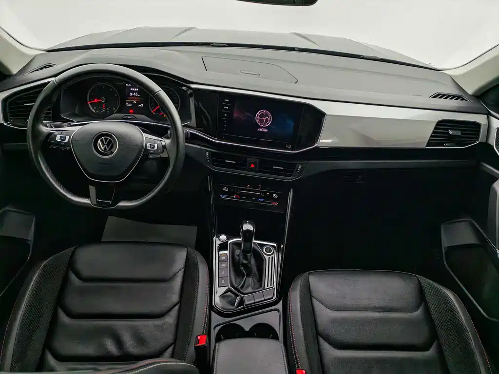 VOLKSWAGEN TAYRON 2021