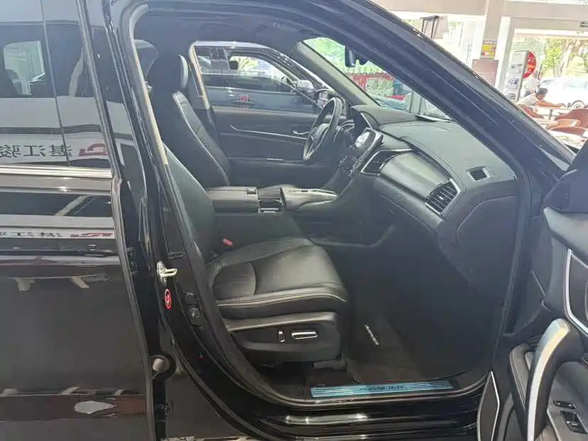 HONDA AVANCIER 2020