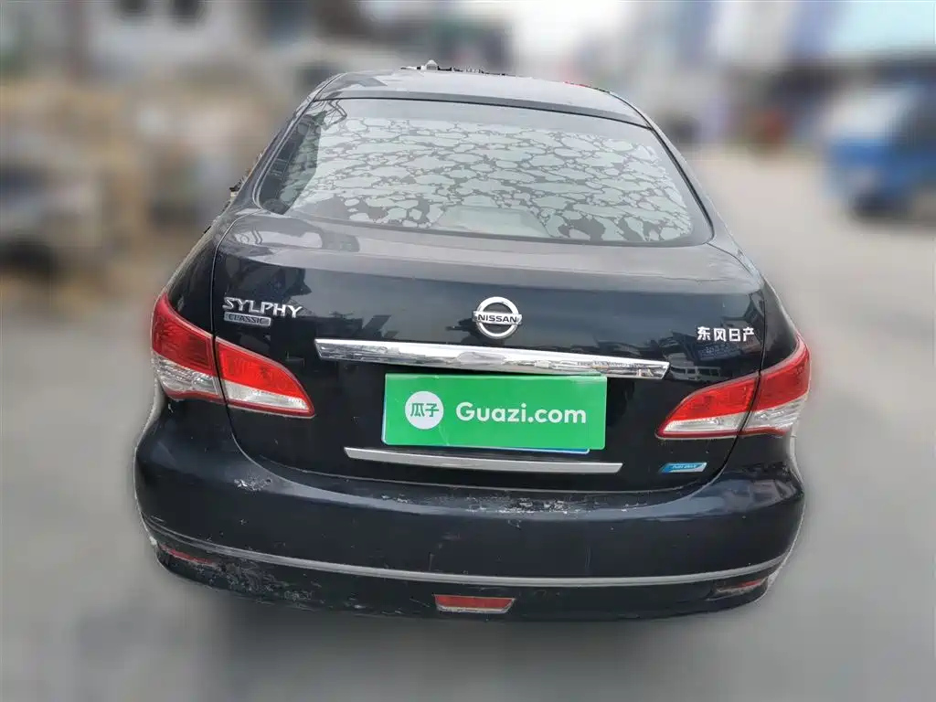 NISSAN SYLPHY 2012