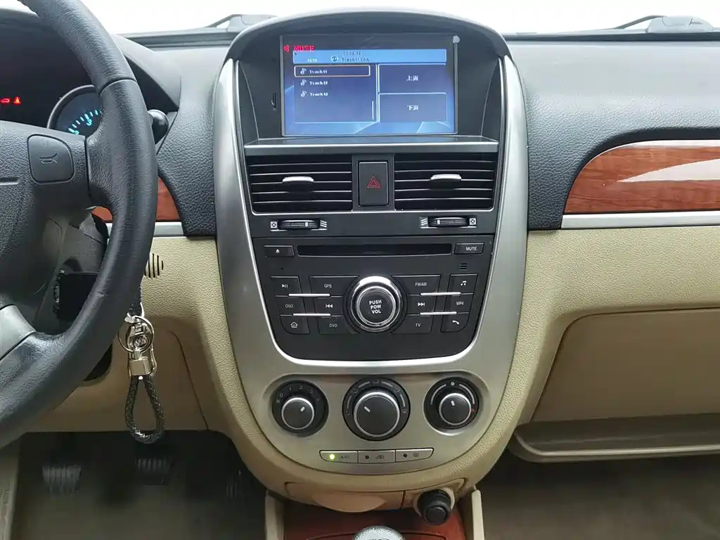 BUICK EXCELLE 2011