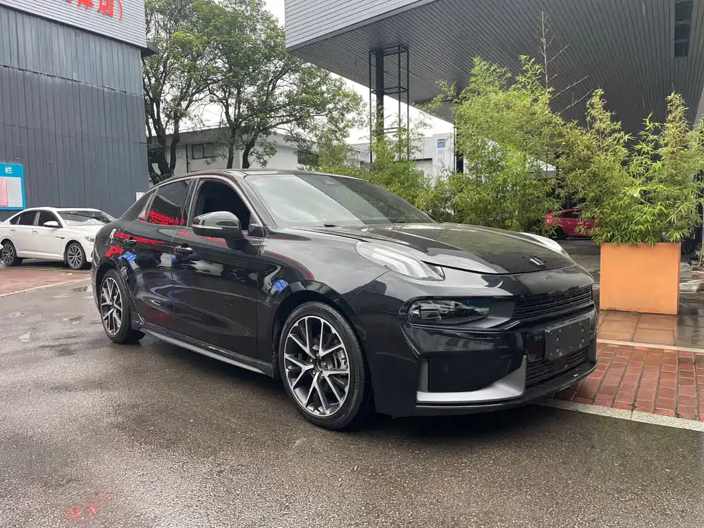 LYNK&CO 03 2019