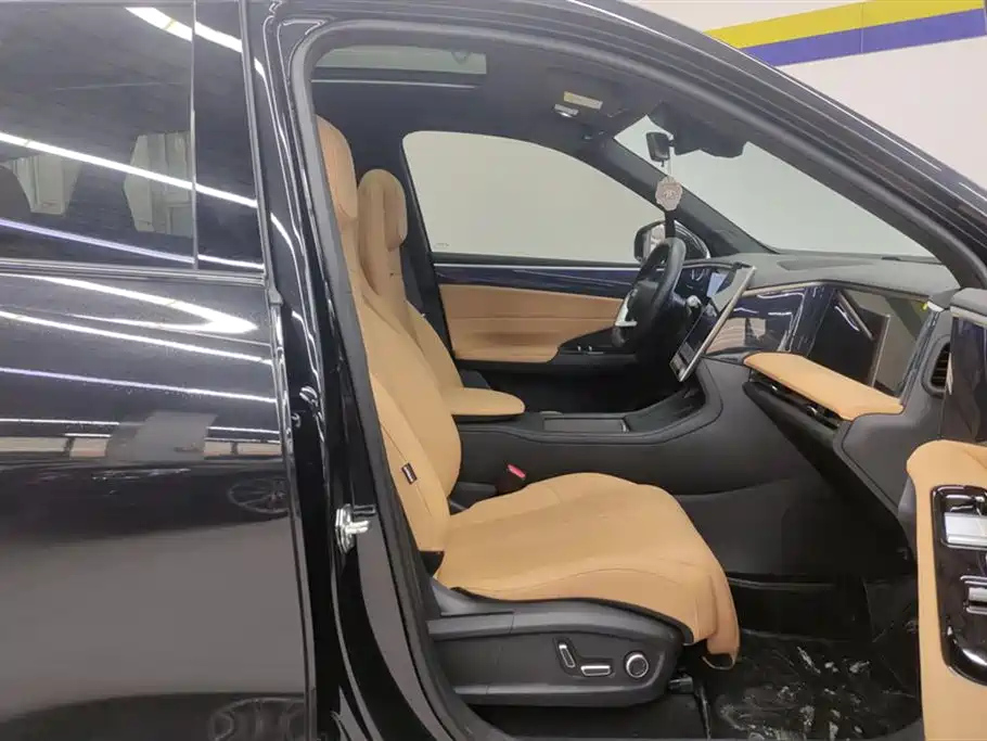 GEELY GALAXY GALAXY L7 2024