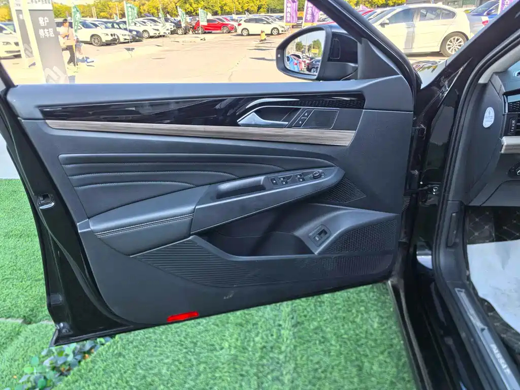 VOLKSWAGEN PASSAT 2020