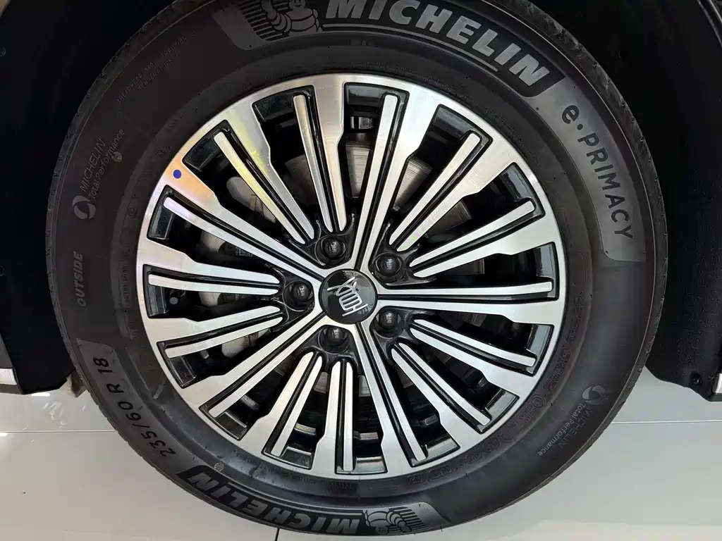 BYD XIA 2025