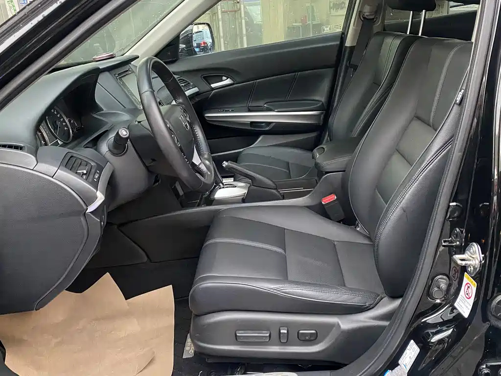 HONDA CROSSTOUR 2016