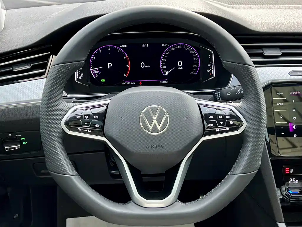 VOLKSWAGEN MAGOTAN 2025