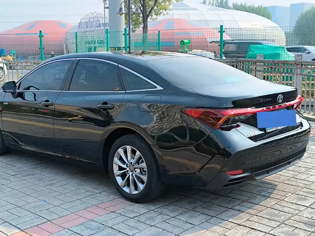 TOYOTA AVALON 2025