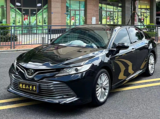 TOYOTA CAMRY 2018