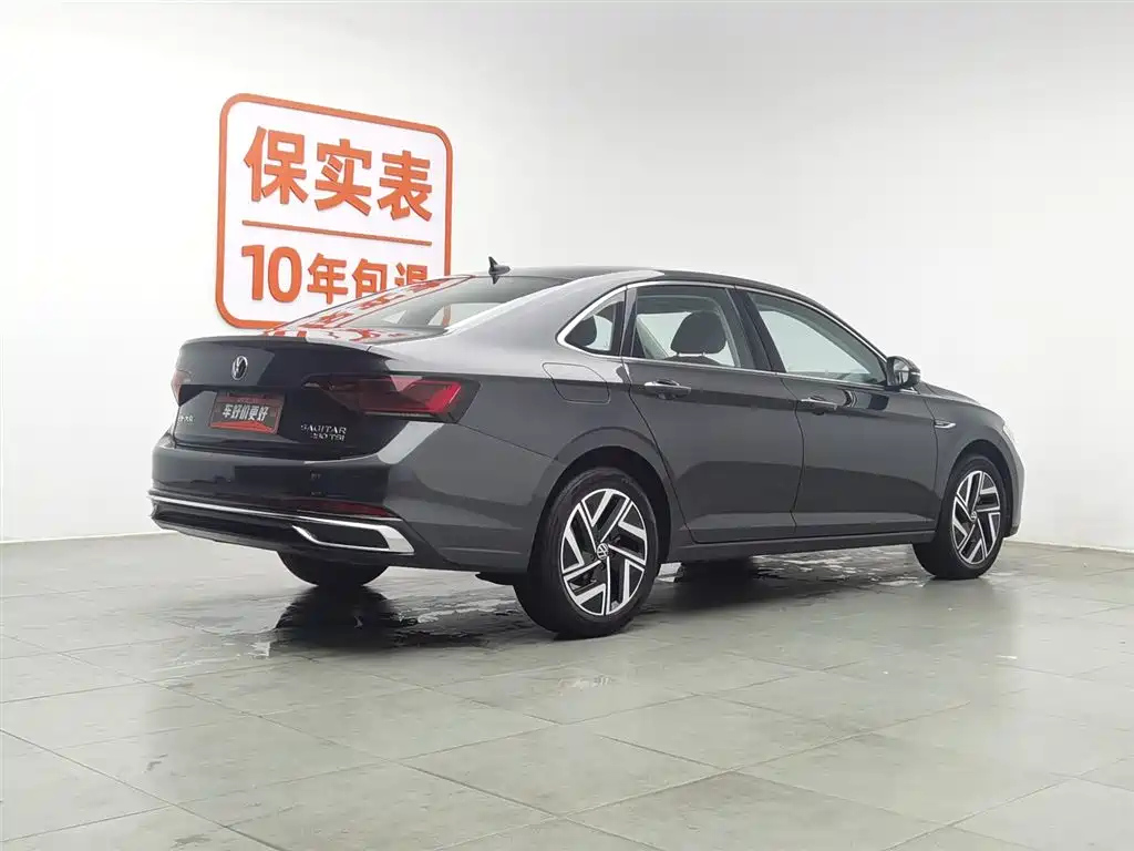 VOLKSWAGEN SAGITAR 2022