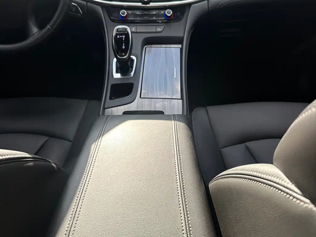 BUICK LACROSSE 2021