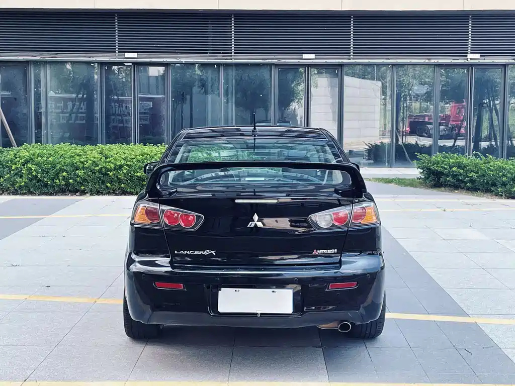 MITSUBISHI LANCER EX 2014